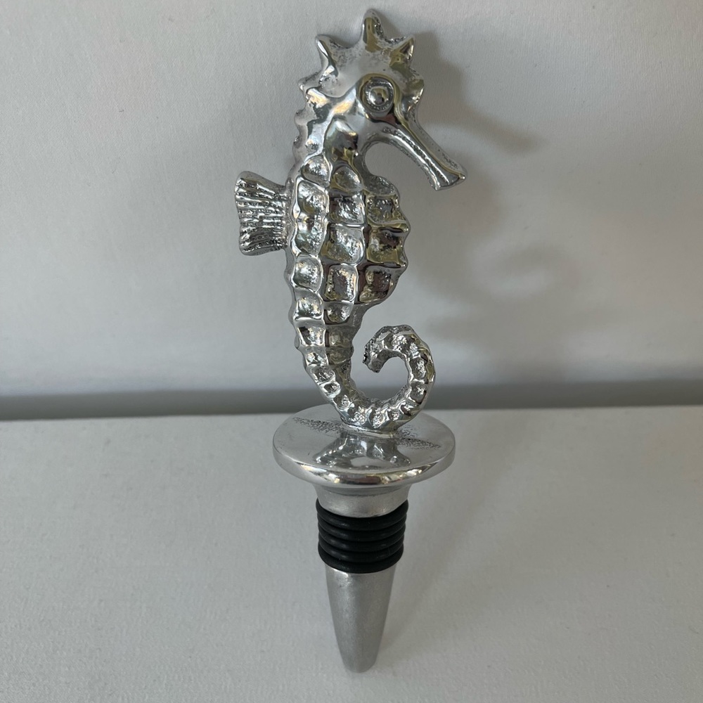 Mariposa Seahorse Bottle Stopper - Picture 4 of 5
